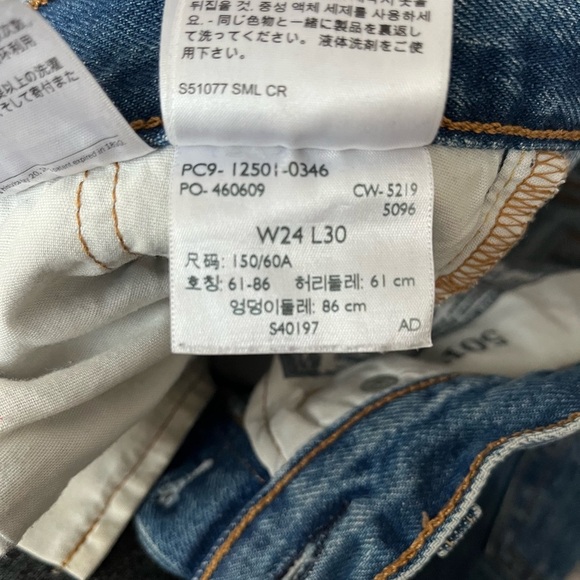 Levi’s 501 Straight-Leg Jeans Medium Wash - Picture 5 of 9